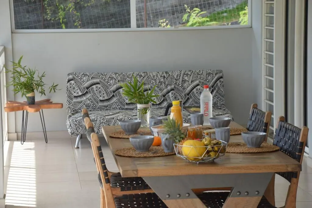 Fare Fenua Maison 270M2 15P Papeete  French Polynesia
