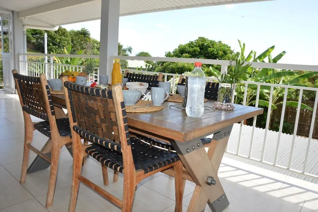 Villa Fare Fenua Maison 270M2 15P Papeete  French Polynesia